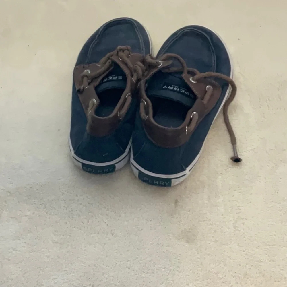 Sperry - Picture 3 of 7
